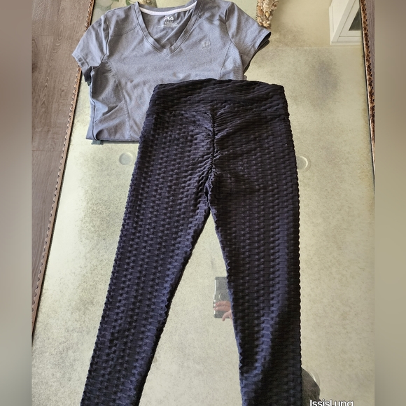 Leggings and top Bundle - Picture 3 of 6